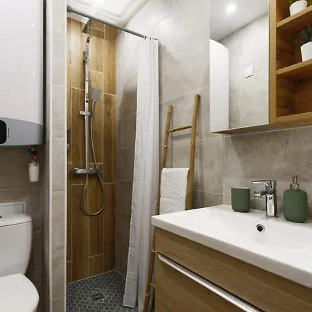 L'ecrin, Cosy, Mbs, Wifi, Parking, Clim * Montpellier
